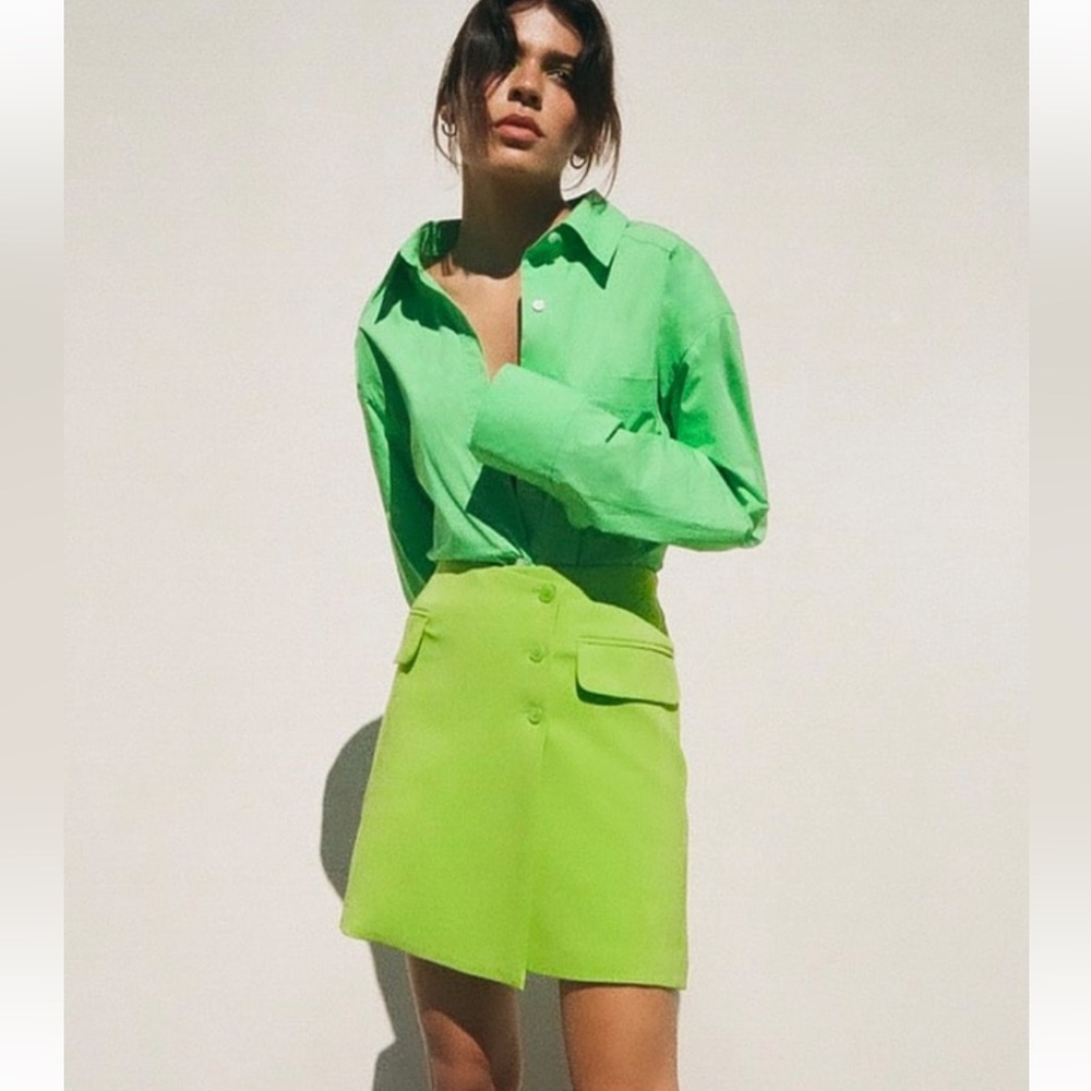 Mini skirt with pockets